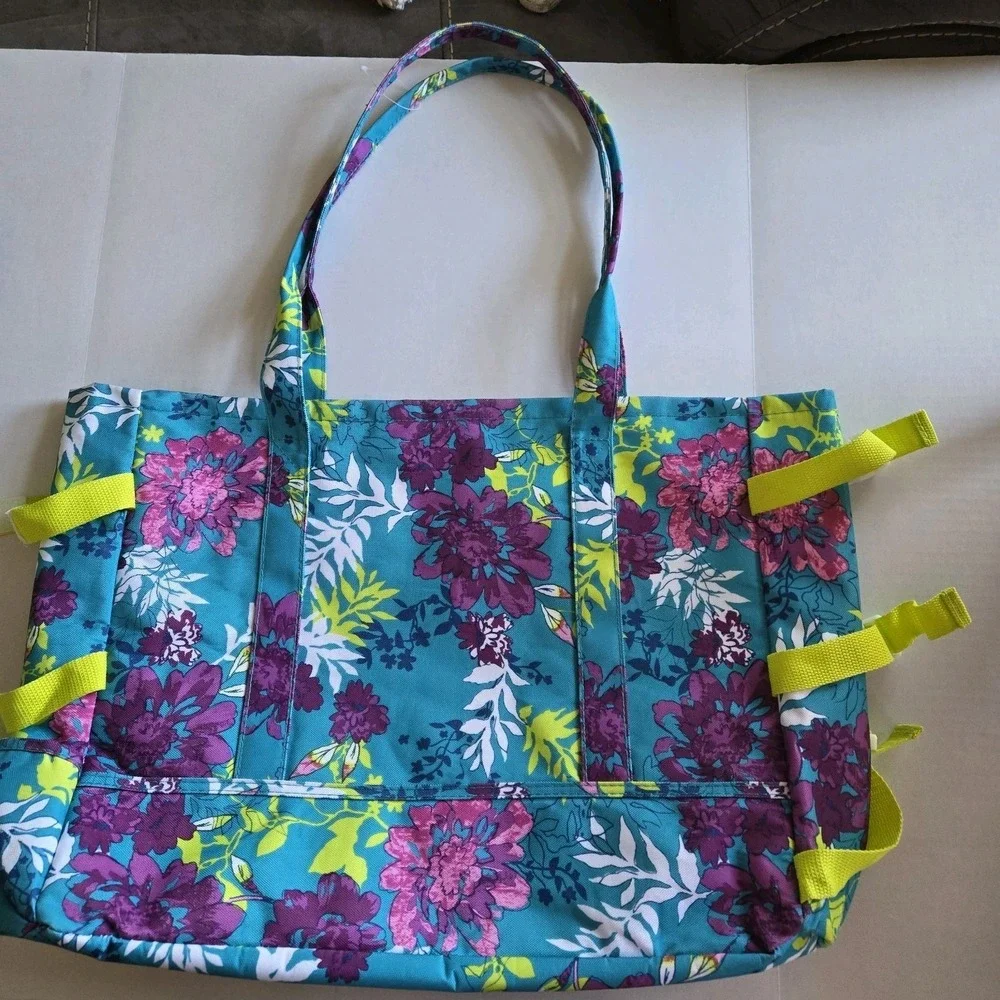 Laura Ashley‎ Beach/travel  Seaside Tote Bag Width 22 Height 14